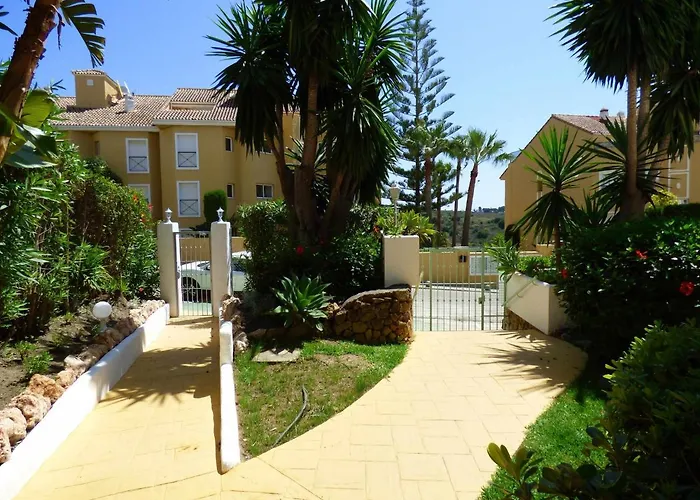 Selecta Bel Air & Sea Εστεπόνα